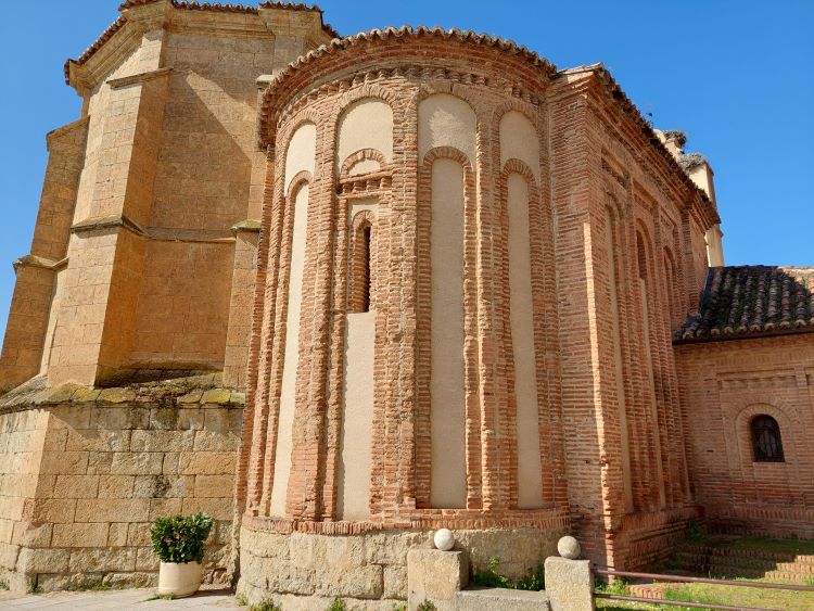 Iglesia San Pedro y San Isidoro, ábside mudéjar
