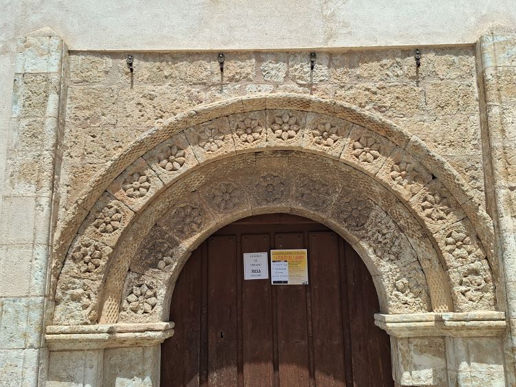 Iglesia de San Andrés arco románico