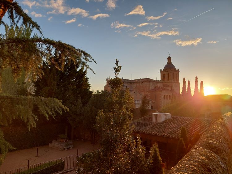 Paseo de ronda puesta de sol
