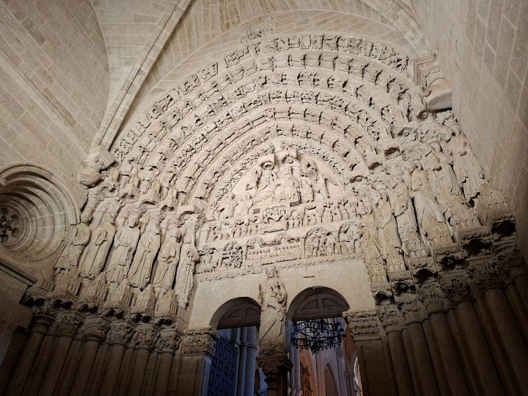Pórtico catedral Ciudad Rodrigo Free Tour vs visita guiada Ciudad Rodrigo