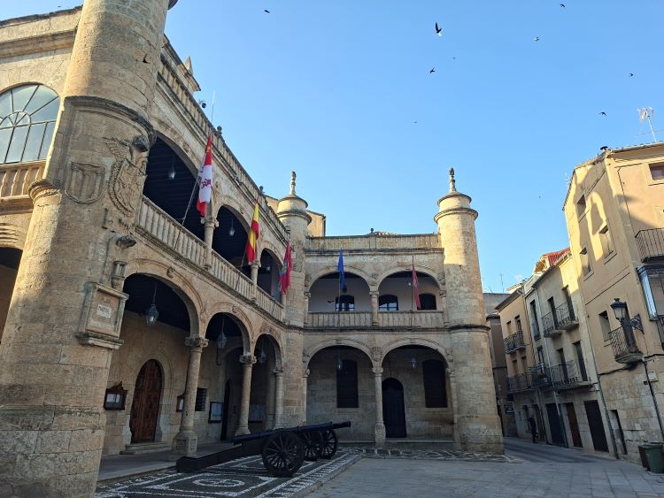 Qué ver en Ciudad Rodrigo. Ayuntamiento torre